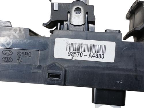 Left front window switch KIA CARENS IV 1.7 CRDi | BP37092578I27 - Image 3