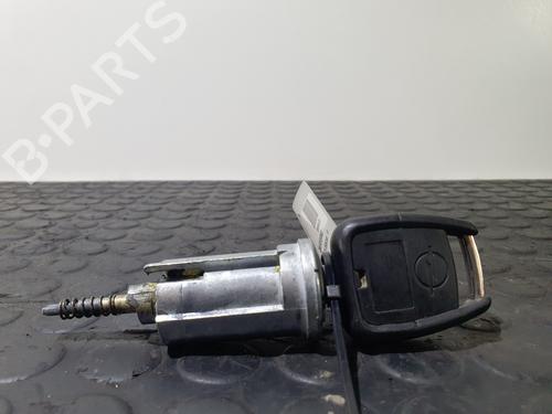 Used Ignition barrel OPEL ASTRA G Saloon (T98) 1.8 16V (F69) (116 hp) 30617186
