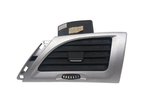 air-vent-renault-megane-iii-hatchback-bz01_-b3_-2008-33694832 main image