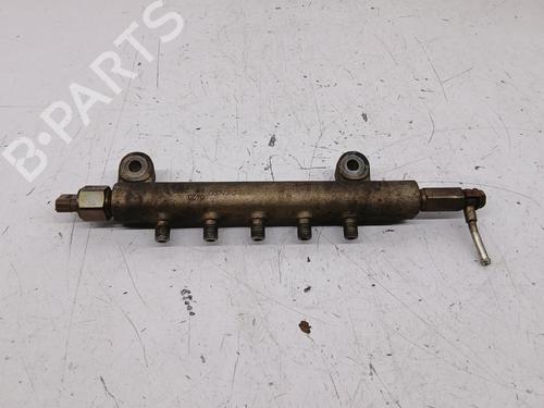Used Injection rail Injection rail NISSAN X-TRAIL I (T30) [2001-2013] 33013159 33013159