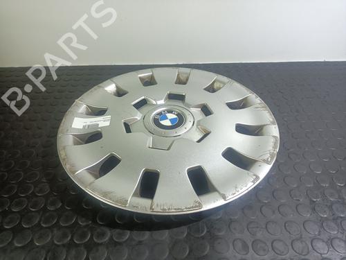 Used Hub cap BMW 5 (E34) 525 tds (143 hp) 31904105