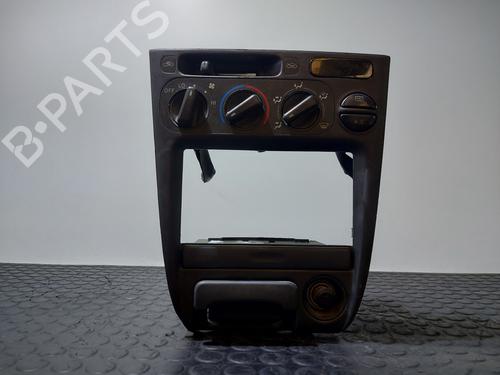 Used Climate control TOYOTA COROLLA Compact (_E11_) 1.4 (ZZE111_, ZZE111R) (97 hp) 31817041