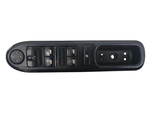 Used Left front window switch Left front window switch PEUGEOT 407 (6D_) 2.0 HDi 135 (6DRHRH, 6DRHRE, 6DRHRG, 6DRHRJ) (136 hp) 36325430 36325430