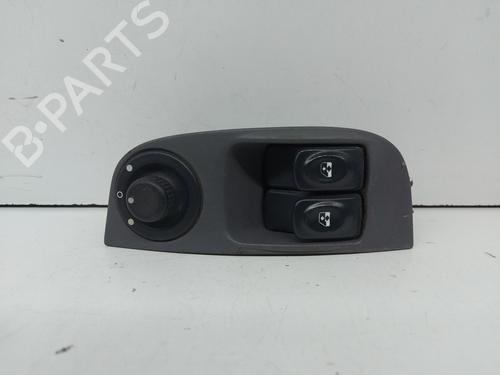 Used Left front window switch RENAULT MEGANE I (BA0/1_) 1.9 dTi (BA1U) (80 hp) 27197442