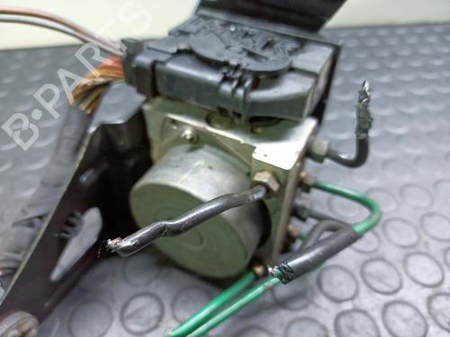 Used ABS pump RENAULT MEGANE II (BM0/1_, CM0/1_) 1.6 16V (112 hp) 20836052