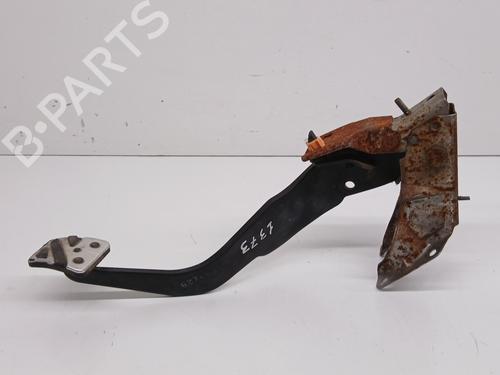 Clutch pedal VW PASSAT B5 (3B2) 1.9 TDI | BP26696893I13 