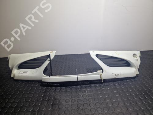 Used Grille RENAULT MEGANE I (BA0/1_) 1.6 e (BA0F, BA0S) (90 hp) 20821837