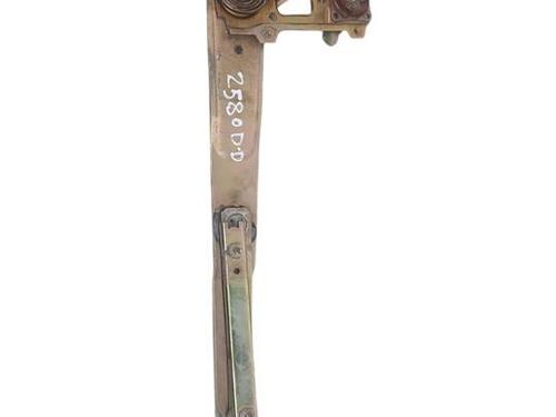 Used Front right window mechanism Front right window mechanism NISSAN PATROL III/1 Hardtop (K160) [1979-1989] 39960841 39960841