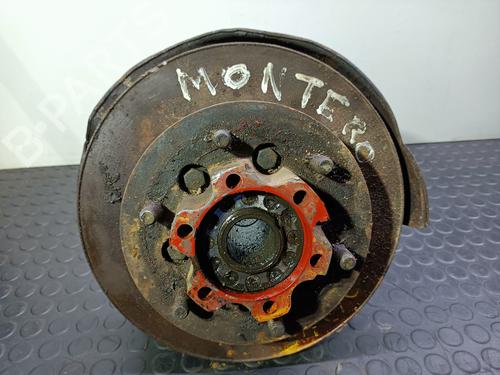 Used Left front steering knuckle MITSUBISHI PAJERO I (L04_G, L14_G) [1982-1991]  20841005