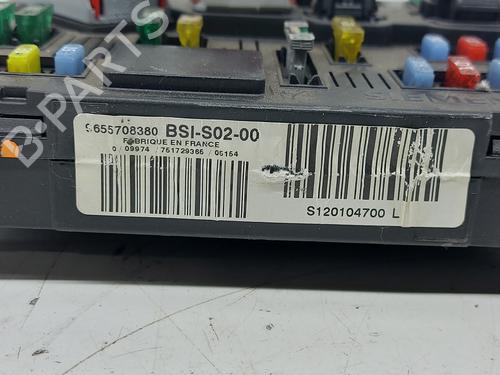 Fuse box PEUGEOT 407 (6D_)  | BP26499472E1
