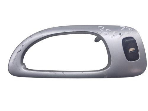 right-rear-window-switch-peugeot-307-break-3e-2002-2003-2004-2005-2006-2007-2008-2009-33964794 main image