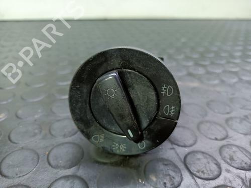 Used Headlight switch VW GOLF IV (1J1) 1.6 (100 hp) 23903570