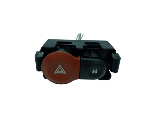 warning-switch-renault-clio-iii-br01-cr01-2005-2006-2007-2008-2009-2010-2011-2012-2013-2014-31885416 main image
