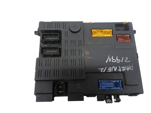 Caixa de fusíveis Caixa de fusíveis PEUGEOT PARTNER MPV (5_, G_) [1996-2026] 36680125 36680125