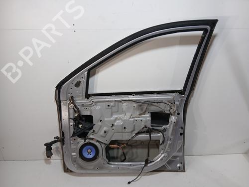 Right front door KIA SORENTO I (JC) 2.5 CRDi 4WD | BP28112058C3 