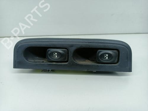 Used Left front window switch RENAULT CLIO II (BB_, CB_) 1.2 (BB0A, BB0F, BB10, BB1K, BB28, BB2D, BB2H, CB0A,... (58 hp) 21484779