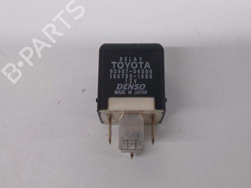 Used Electronic module TOYOTA RAV 4 II (_A2_) 2.0 4WD (ACA21, ACA20) (150 hp) 26705827