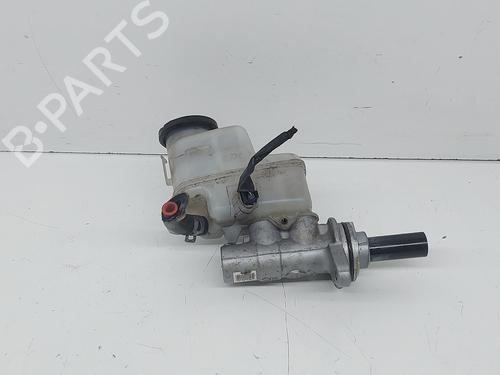 Used Brake master cylinder TOYOTA RAV 4 III (_A3_) [2005-2014]  32528403