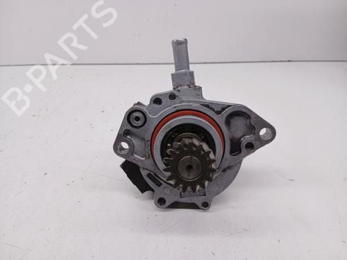 Used Vacuum pump MITSUBISHI L200 / TRITON (KA_T, KB_T) 2.5 DI-D 4WD (KB4T) (167 hp) 27316071