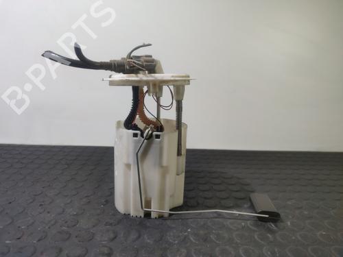 Used Fuel pump RENAULT MEGANE III Grandtour (KZ0/1) [2008-2016]  20838485