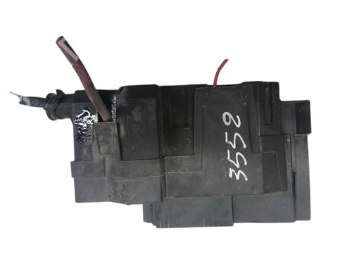fuse-box-renault-clio-iii-br01-cr01-2005-2006-2007-2008-2009-2010-2011-2012-2013-2014-36325408 main image
