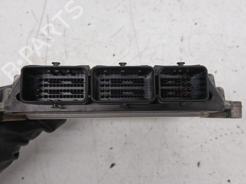 Engine control unit (ECU) RENAULT SCÉNIC II (JM0/1_)  | BP28530335M57