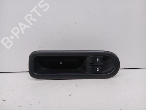 Used Left front window switch RENAULT CLIO III (BR0/1, CR0/1) [2005-2014]  29433774