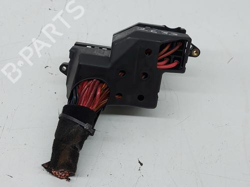 Fuse box VW TOUAREG (7LA, 7L6, 7L7) 2.5 R5 TDI | BP28670976E1 