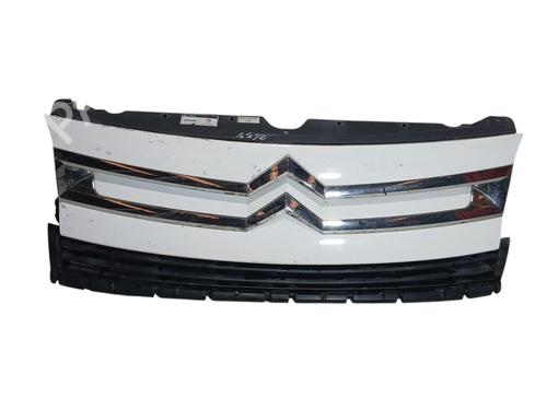 Used Grille Grille 37673483 37673483