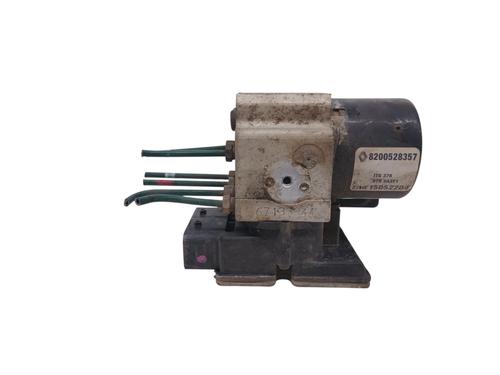 Used ABS pump ABS pump RENAULT MASTER II Van (FD) 2.5 dCi (FD01, FD02, FD21, FD22, FD31, FD32, FD3Y, FD71,... (120 hp) 33659015 33659015