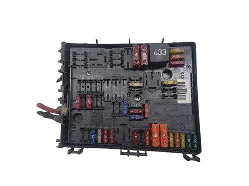 Fuse box AUDI A3 (8P1) 2.0 FSI | BP33605322E1 - Image 2