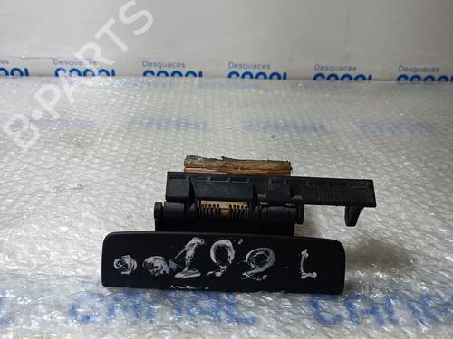 Used Front left exterior door handle PEUGEOT 306 (7B, N3, N5) 1.9 SRDT (90 hp) 20815937