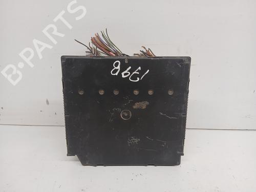 Used Fuse box VW CADDY III MPV (2KB, 2KJ, 2CB, 2CJ) 2.0 TDI 4motion (110 hp) 27335466