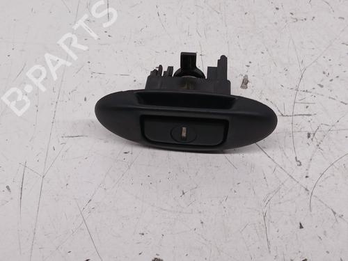 Used Tailgate lock RENAULT MEGANE I (BA0/1_) 1.4 e (BA0E, BA0V) (75 hp) 27703854