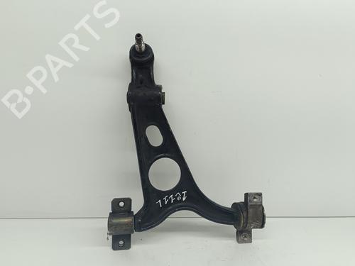 Used Right front suspension arm ALFA ROMEO 147 (937_) 2.0 16V T.SPARK (937.AXA1, 937.AXC1, 937.BXC1) (150 hp) 28368742