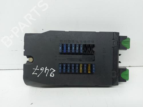 Used Fuse box MERCEDES-BENZ VITO Van (W638) [1997-2003]  26719793