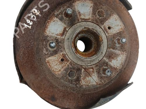 Used Left rear steering knuckle Left rear steering knuckle MITSUBISHI PAJERO III (V7_W, V6_W) 3.2 Di-D (V68W) (160 hp) 34168735 34168735