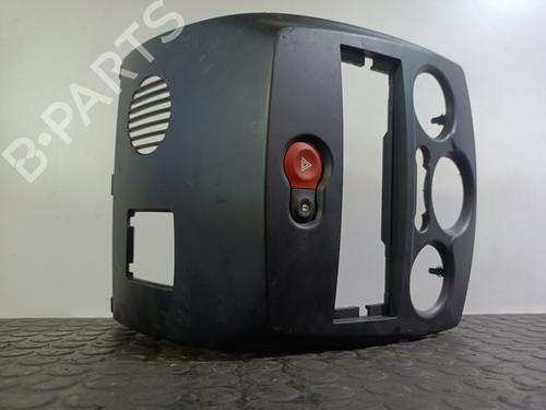 warning-switch-renault-clio-iii-br01-cr01-2005-2006-2007-2008-2009-2010-2011-2012-2013-2014-31858723 main image