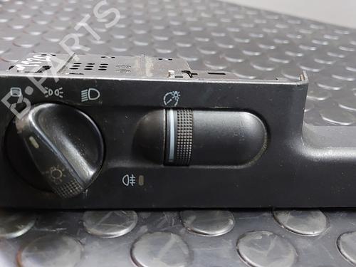 Used Headlight switch VW PASSAT B3/B4 (3A2, 35I) 1.6 (101 hp) 20818310