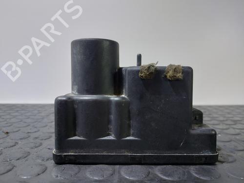 Used Comfort control module AUDI 90 B3 (893, 894, 8A2) 2.3 E (133 hp) 20831479