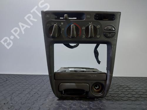 Commande Chauffage TOYOTA COROLLA (_E12_) 2.0 D-4D (CDE120_, CDE120R) (90 hp) 31762164