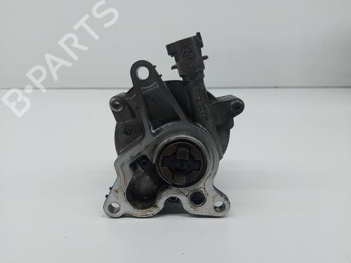 Used Vacuum pump RENAULT SCÉNIC II (JM0/1_) [2003-2010]  22444446