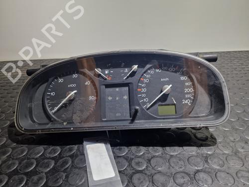 Used Instrument cluster RENAULT LAGUNA II (BG0/1_) [2001-2007]  20830162