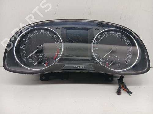 Used Instrument cluster SKODA FABIA III (NJ3) 1.4 TDI (90 hp) 31621538