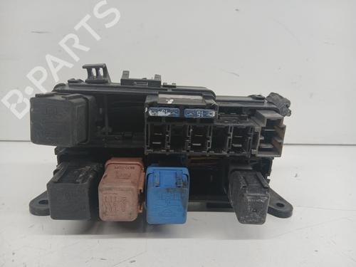 Used Fuse box NISSAN TERRANO II (R20) 2.7 TDi 4WD (125 hp) 27457248