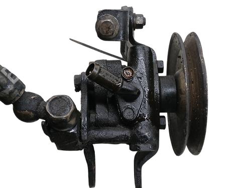 Used Steering pump Steering pump NISSAN TERRANO II (R20) 2.7 TDi 4WD (125 hp) 33130226 33130226