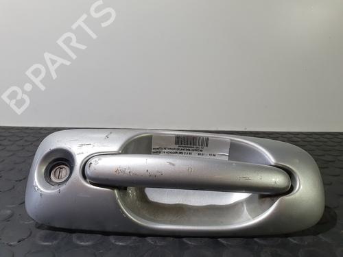 Used Front right exterior door handle CHRYSLER VOYAGER IV (RG, RS) 2.4 (147 hp) 20815345