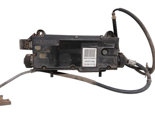 Used Electric handbrake RENAULT SCÉNIC II (JM0/1_) [2003-2010]  32074426