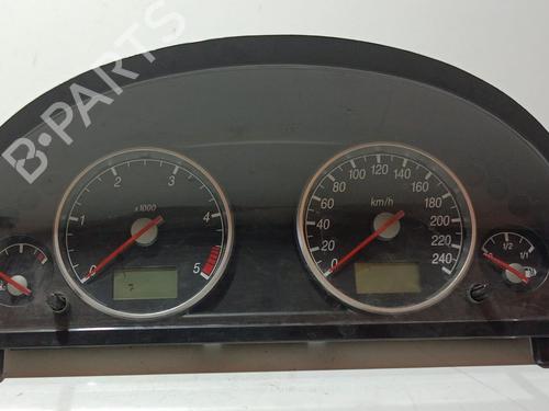 Used Instrument cluster FORD MONDEO III Saloon (B4Y) [2000-2007]  21017127