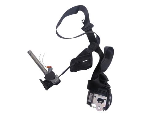 front-right-seatbelt-renault-megane-iii-hatchback-bz01_-b3_-2008-32446955 main image